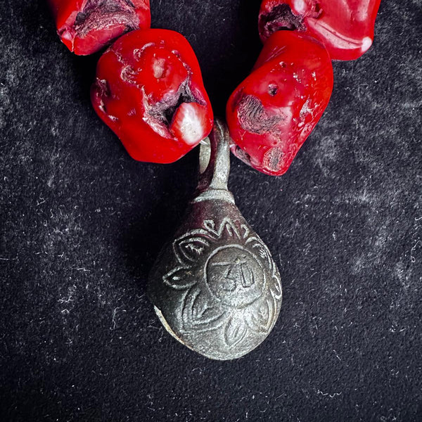 Julia Atlas - Metal Bell (Afganistan)