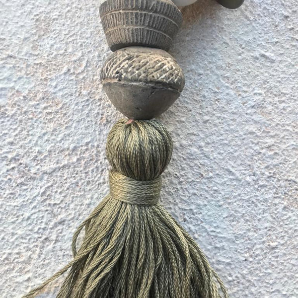 Julia Atlas-Whıte Glass Ceramic Spindle Ends