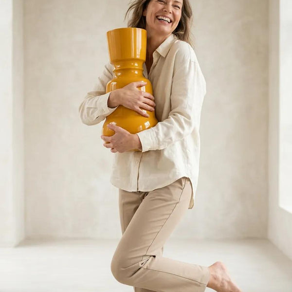 Issima C Vase! Glossy Dark Yellow
