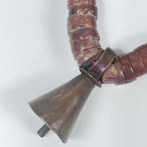 Julia Atlas-Bauxıte Tespih