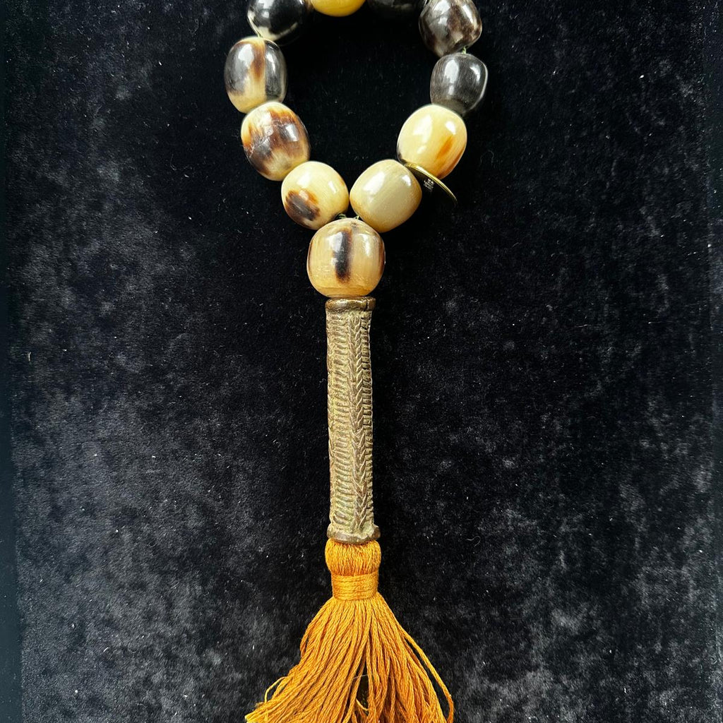 Julia Atlas - Black/Light Cow Horn