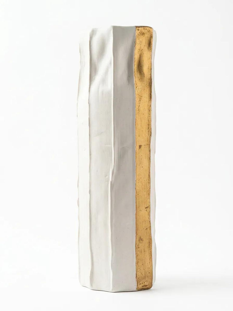 Mono Whıte and Gold  Vase