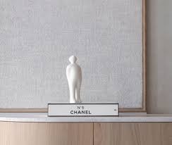 The Visitor Heykel - Mini White